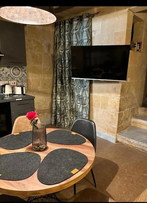 Vincenti'S Nest In Valletta 0*,  Malta