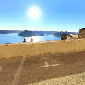 Port 531 Savynomad Harbour Residences Wow Views Valletta
